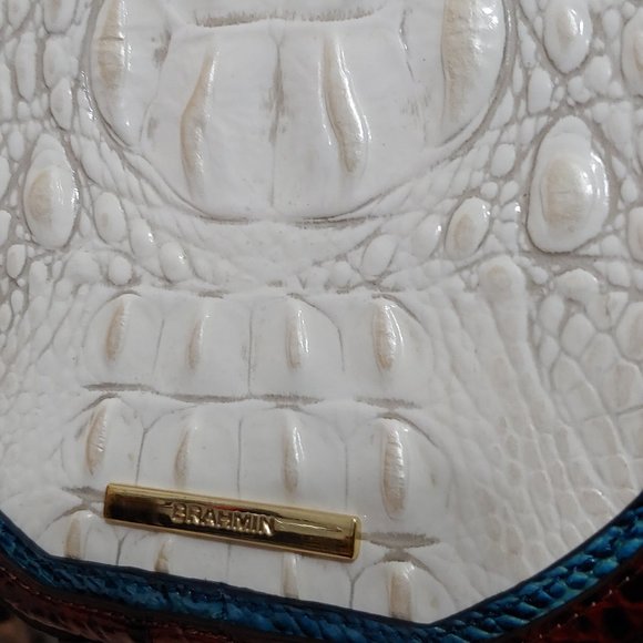 Host Pick BRAHMIN AMELIA CROC EMBOSSED CROSSBODY - Picture 14 of 17